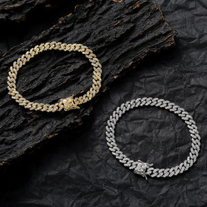 Pulsera Cubana Delgada de 6 mm para Mujer, Pulsera Cubana de Cobre con Incrustaciones de Circonio, con 3 Circonios Collar Lijing de Moda Tanjing - Product Image 1