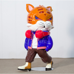 Escultura de Tigre Hecha a Mano en Resina, Figura Artística Contemporánea para Decoración del Año Nuevo Chino - Product Image 2