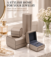 Boîte à bijoux octogonale en PU de haute qualité, logo personnalisé imprimé, boîte à bagues, pendentifs, boucles d'oreilles, boîte à bibelots pour cadeau de mariage, demande en mariage