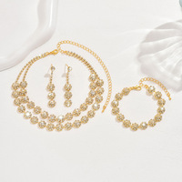 Ensemble de bijoux de mariage de bal de bijoux de Offre Spéciale, ensembles de bracelet de boucles d'oreilles de collier de strass d'argent pour des femmes