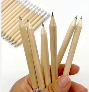 Crayon en bois court HB de 10 cm pour étudiants avec gomme et logo personnalisé - Product Image 2