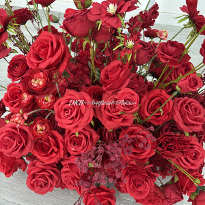 Nuevo Set de Decoración con Flores Artificiales, Fondo Rojo Artificial para Bodas, Decoración con Flores Artificiales, Set de Decoración con Flores de Seda Artificiales - Product Image 5