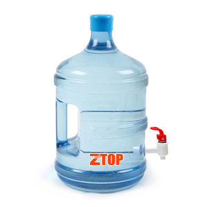 Pichet à <span class=keywords><strong>eau</strong></span> écologique en plastique de 18 litres 18.9 litres 19 litres 20 litres 5 gallons avec <span class=keywords><strong>robinet</strong></span> - Product Image 1