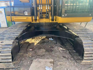 Excavadora Usada Modelo 2023 de 20 Toneladas 320 D2L con Bomba de Motor y PLC en Venta - Product Image 3