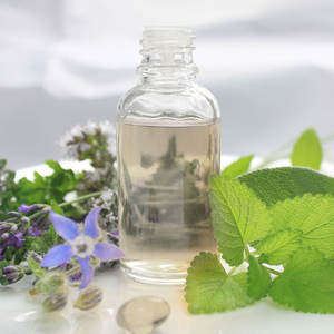 100% 순수한 천연 오레가노 오일 유기농 대량 동물 사료 첨가제 도매 가격 높은 <span class=keywords><strong>Carvacrol</strong></span> & Thymol 오레가노 오일 - Product Image 3