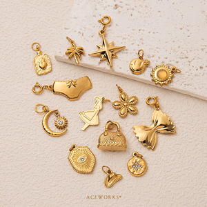 Charme romantique doré |   Pendentif LOVE en acier inoxydable plaqué or 18 carats PVD pour <span class=keywords><strong>la</strong></span> fabrication de bijoux, imperméable, hypoallergénique et durable - Product Image 6