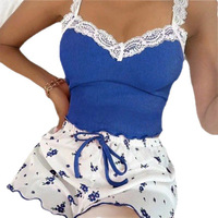 Ensemble de vêtements de maison pour adultes, avec bretelles en dentelle, short, doux, respirant, imprimé floral, 2 pièces, confortable, élastique, pour un usage décontracté à la maison