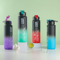 Type de paille 1 litre bouteille d'eau gobelet d'eau en plastique pour adultes étudiants bouteille de boisson avec paille bouteilles d'eau de sport en gros