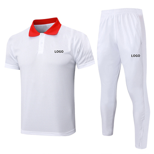 Completo da <span class=keywords><strong>Calcio</strong></span> Retrò Bianco Autunnale per Uomo in Poliestere/Cotone Elasticizzato ad Asciugatura Rapida con Colletto Polo a Manica Corta Servizio OEM con Logo Personalizzato - Product Image 1