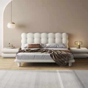 Кровать YUAOO в французском стиле с вышивкой, регулируемая, с деревянным каркасом из сосны, размер Queen/King, для главной спальни, с обивкой из ткани и овечьей шерсти - Product Image 3