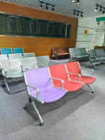 Chaises d'attente d'hôpital en PU de haute qualité à 3 places, design commercial moderne personnalisé pour écoles, gymnases, cliniques, cabinets dentaires, espaces publics