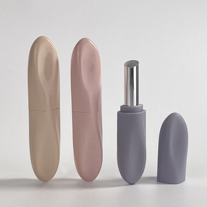 Tubo de Lápiz Labial Irregular de Plástico de 3g, Apertura Inclinada, Envase de Bálsamo Labial con Forma Única, Cierre Giratorio a Presión, Tubo de Cera, Serigrafía - Product Image 1