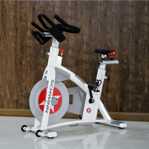 Equipo de gimnasio interior <span class=keywords><strong>gigante</strong></span> volante gira <span class=keywords><strong>bicicleta</strong></span> cuerpo ajuste bicicletas girando - Product Image 3
