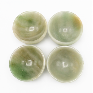 Hermosas tazones redondos de aventurina verde claro tallados a mano - 3 pulgadas de diámetro y 160 g (0.35 lb) - SOLO UN TAZÓN - Product Image 2