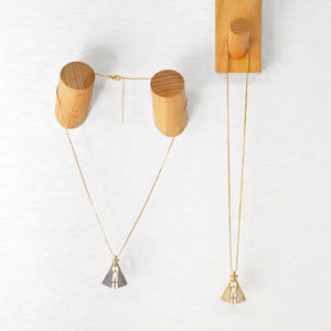 ASJEWELRY Collier en Laiton Plaqué Or Notre Dame d'Aparecida pour Femme, Colar <span class=keywords><strong>Nossa</strong></span> Senhora de Aparecida Ouro 2510 Nkeb153 - Product Image 3