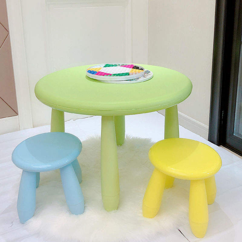 Round stool green round table 2