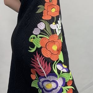 Robe courte noire moulante à épaules dénudées brodée pour femme, robe de soirée décontractée - Product Image 5