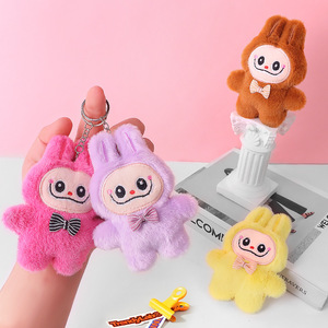 <span class=keywords><strong>TikTok</strong></span> Rabu <span class=keywords><strong>chica</strong></span> corazón llavero pajarita burbuja Mat felpa colgante ligero bolsa muñeca regalos - Product Image 3