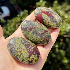 Wholesale High Quality Healing Crystal Crafts Natural Dragon Blood Palm <b>Stone</b> for Home Decoration and Energy - Product Image 4