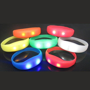 DMX điều khiển từ xa LED Glow Vòng đeo tay ánh sáng lên dây đeo cổ tay Silicone Glow Vòng đeo tay LED ban nhạc cổ tay - Product Image 1