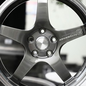 Jantes en alliage Matte Gunmetal Advan Racing GT 5x130 pour Honda Civic, Toyota GR86, Porsche 911 Turbo S, Porsche 911 992, <span class=keywords><strong>Audi</strong></span> R8 V10 - Product Image 4