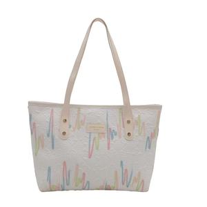 Bolso bandolera acolchado de lona con bordado de fuegos artificiales para mujer - Product Image 4