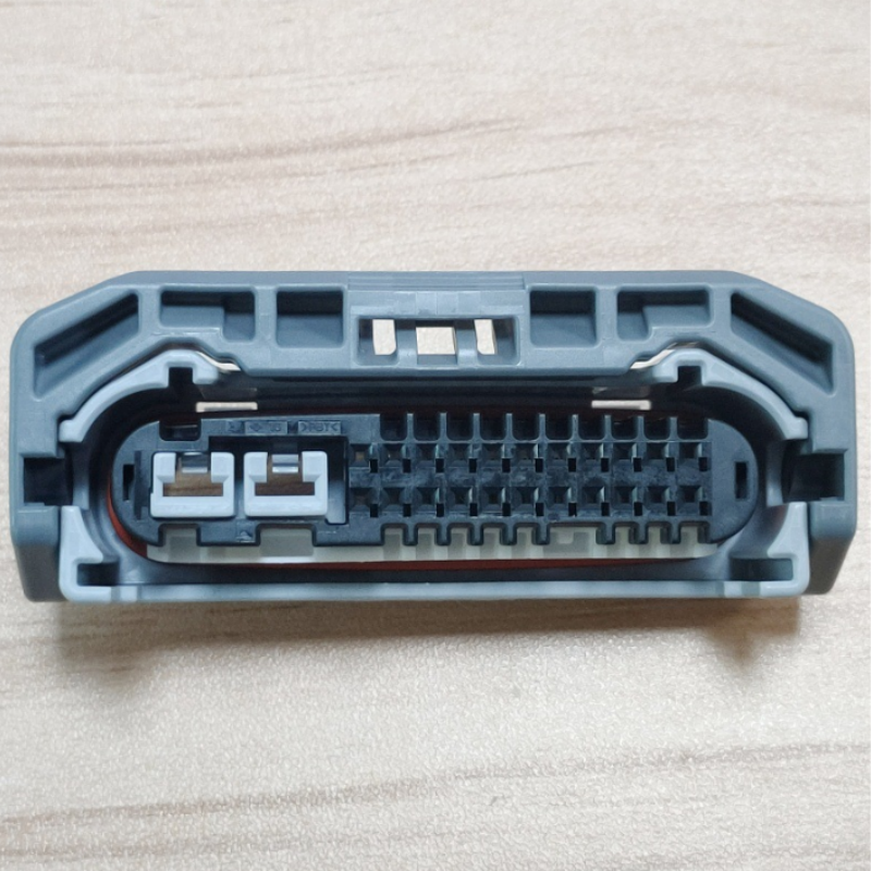 24 Pin Auto Connector Terminal 6189