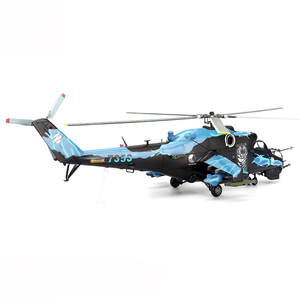 Modèle de collection en alliage moulé sous pression de l'<span class=keywords><strong>hélicoptère</strong></span> armé Mi-24V Mi-24 Deer de la Force aérienne polonaise, 1:48, NATO Tiger Club 2005 - Product Image 2