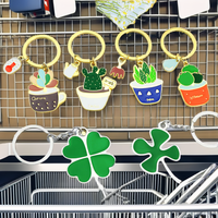 Porte-clés en émail mignon avec succulentes et cactus, breloque plante dorée pour décoration de sac, vente en gros fabricant