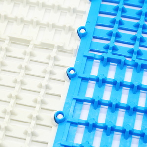 Tapis de sol antidérapant sur mesure pour piscines, salles de bain, centres aquatiques et zones de spa - Product Image 4