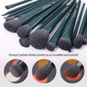DUcare Set di pennelli trucco personalizzabili da 17 pezzi con tappetino per la pulizia spugnetta per il trucco - Product Image 5