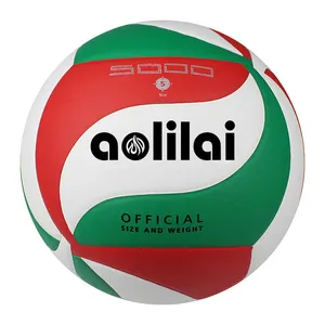 Ucuz fiyat yumuşak mikrofiber PU deri voleybol eğitim profesyonel boyut 5 kutuplu kapalı Voleibol Pallavolo voleybol topu