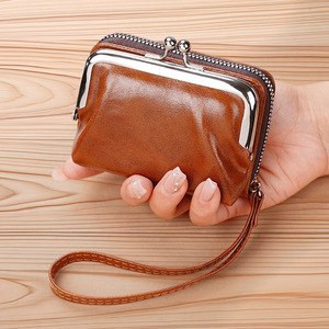 Cartera de mujer vintage con cierre de beso, gran capacidad, tarjetero tipo acordeón, monedero corto, pulsera, venta al por mayor - Product Image 1