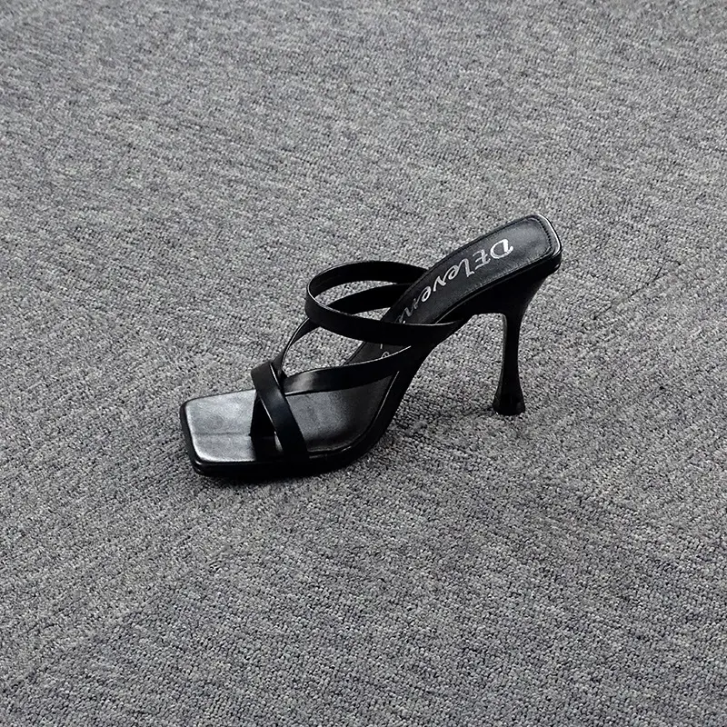 Sandal wanita hak tinggi Stiletto bertumit persegi sandal kaki persegi 2023 sepatu baru musim panas wanita ukuran besar sepatu wanita Pompa