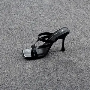 Chinelos das mulheres de Salto Alto-Salto Stiletto-Salto Sandálias De Dedo Do Pé Quadrado 2023 Verão Novos Sapatos das mulheres Plus Size Sapatos Bomba