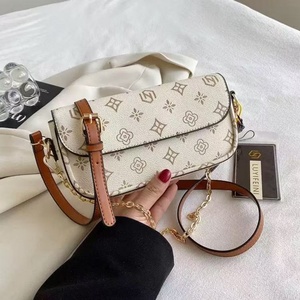 กระเป๋าแฟชั่นคุณภาพสูงสำหรับผู้หญิง ปี 2026 กระเป๋าสะพายข้าง กระเป๋าถือ ชุดกระเป๋าถือสุดหรู - Product Image 3