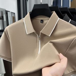 Chemise Homme Tricotée Unie à Manches Courtes, Coupe Ample, Col Revers Rétro Haut de Gamme, Personnalisable avec Logo Brodé ou Imprimé OEM - Product Image 3