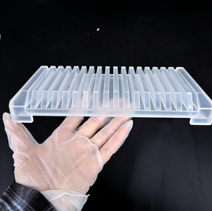 לוח קוורץ אטום בהתאמה אישית, יריעת קוורץ, לוח קוורץ מט, קדוח ומלוטש ליישומי פוטו-וולטאיים וחיתוך - Product Image 2