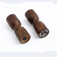 Outil de réparation de pointe de queue de billard 2-en-1 : Piqueur et ponceuse avec poignée antidérapante à texture bois – Accessoire d'entretien pour pointe de queue