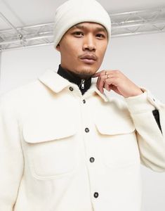 <span class=keywords><strong>Giacca</strong></span> in pile <span class=keywords><strong>bianca</strong></span> con colletto spalancato in lana trapuntata con fodera in lana con bottone con abbottonatura tasche <span class=keywords><strong>oversize</strong></span> - Product Image 4