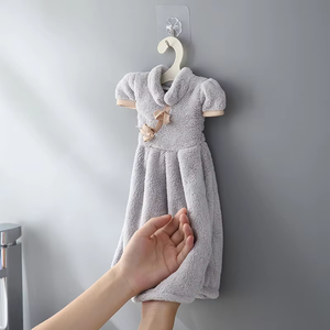 Toalla de Mano de Felpa de Coral con Diseño de Vestido, Sin Pelusas, de Secado Rápido, Suave, Absorbente, de Color Sólido, con Forma de Vestido, para Uso Doméstico, para Niños - Product Image 5