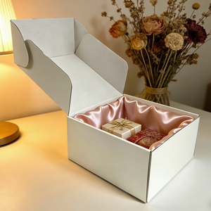Boîte Cadeau Florale Portable Personnalisée, Design Vœux Chaleureux, Boîte d'expédition en Carton Ondulé Blanc, Logo en Relief, Impression Couleur, Emballage en Papier - Product Image 4