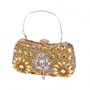 กระเป๋าคลัทช์หรูสำหรับผู้หญิงจากผู้ผลิตโดยตรง กระเป๋าถือ PU คุณภาพเยี่ยมพร้อมหูจับลายงูและดีไซน์สี่เหลี่ยม - Product Image 4