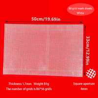 250606 Feuilles de toile plastique à motif croisé pour projets de tricot et crochet DIY, fabrication de sacs DIY, blanc/noir, maille carrée de 4 mm