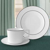 Assiettes en Porcelaine Blanche à Bordure Noire Simple – Ensemble d'Assiettes de Dîner Couleur Unie