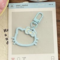 Nouveau porte-clés chat tressé ajouré, pendentif mignon pour sac à dos, accessoires pour envoyer en cadeau à une petite amie, cadeau de couple, bijoux écologiques