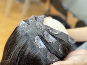 Extensions de cheveux invisibles en forme de pieuvre 10D sur mesure, cheveux vierges bruts, 22 pouces, gamme de 40%, couleur ombrée brun, lisses et soyeuses - Product Image 5