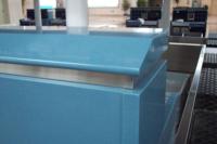 Comptoir d'enregistrement à l'aéroport personnalisé polyvalent en forme droite, en arc ou en L/U