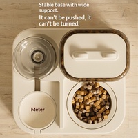 Distributeur automatique d'eau et de nourriture pour animaux de compagnie 2 en 1, écologique, portable, grande capacité, avec bouteille en plastique de 4 L, design adorable