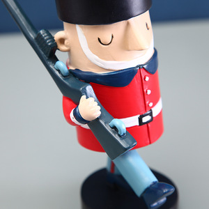 Nutcracker British Soldier Resin Miniature Home Decoration Desktop Craft Artistic Cartoon Sculpture Ornament - Product Image 4